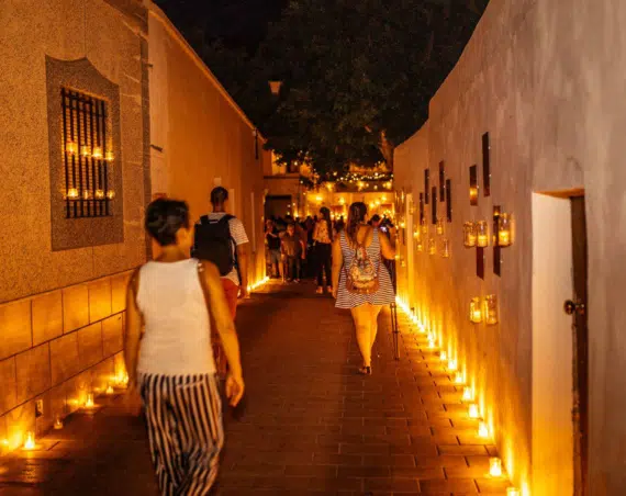 Paseando Entre Velas Vícar Pueblo