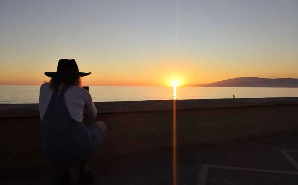 cabodegata-atardecer-paseo-maritimo