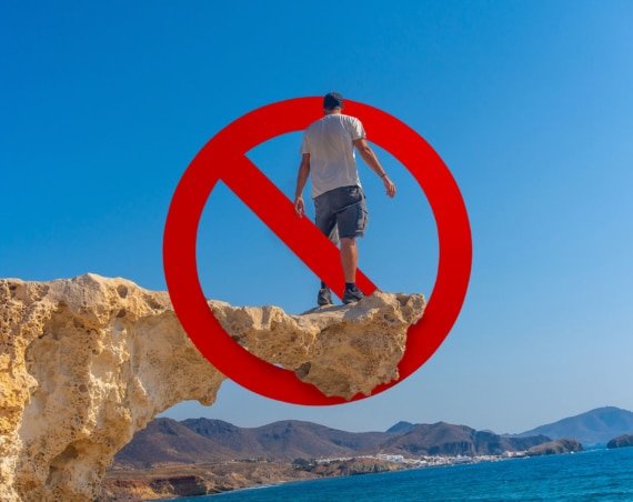 No Hagas esto en las playas de Almería