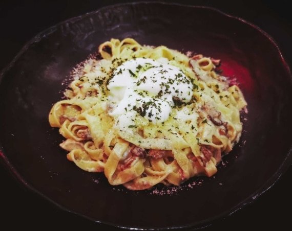 Tagliatelle Alla Boscaiola con Huevo Trufado