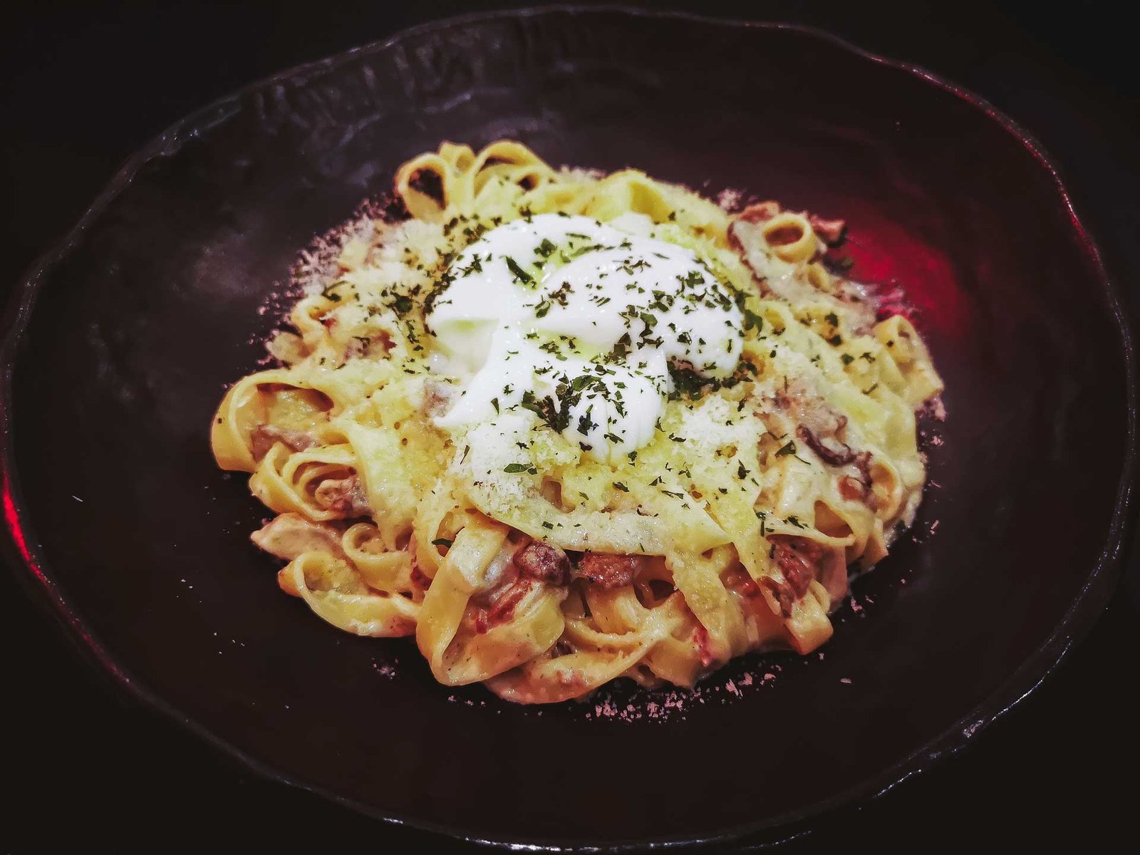 Tagliatelle Alla Boscaiola con Huevo Trufado