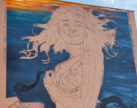 Una sirena gigante está apareciendo en Almería